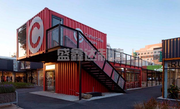 “訂單減少，空柜快堆到門口了！”全球集裝箱空箱突然多了起來